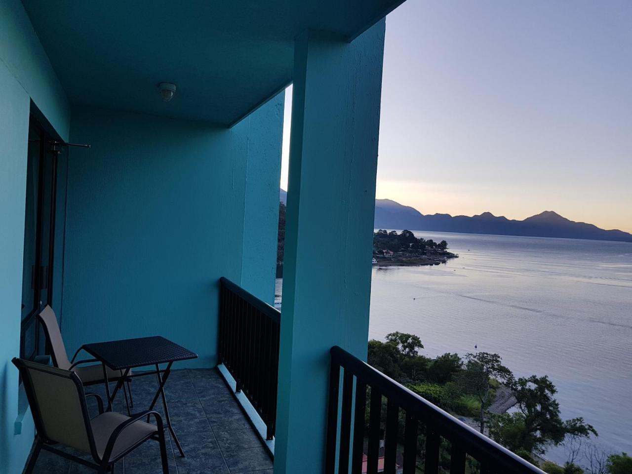 Sky View Atitlan Lake Suites - Free Breakfast Supplies Panajachel Exteriör bild